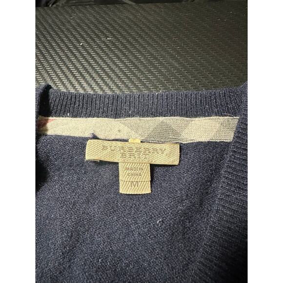 Burberry Brit Men’s Cashmere Sweater V Neck Nova Check Trim Navy Size Medium - Picture 3 of 14